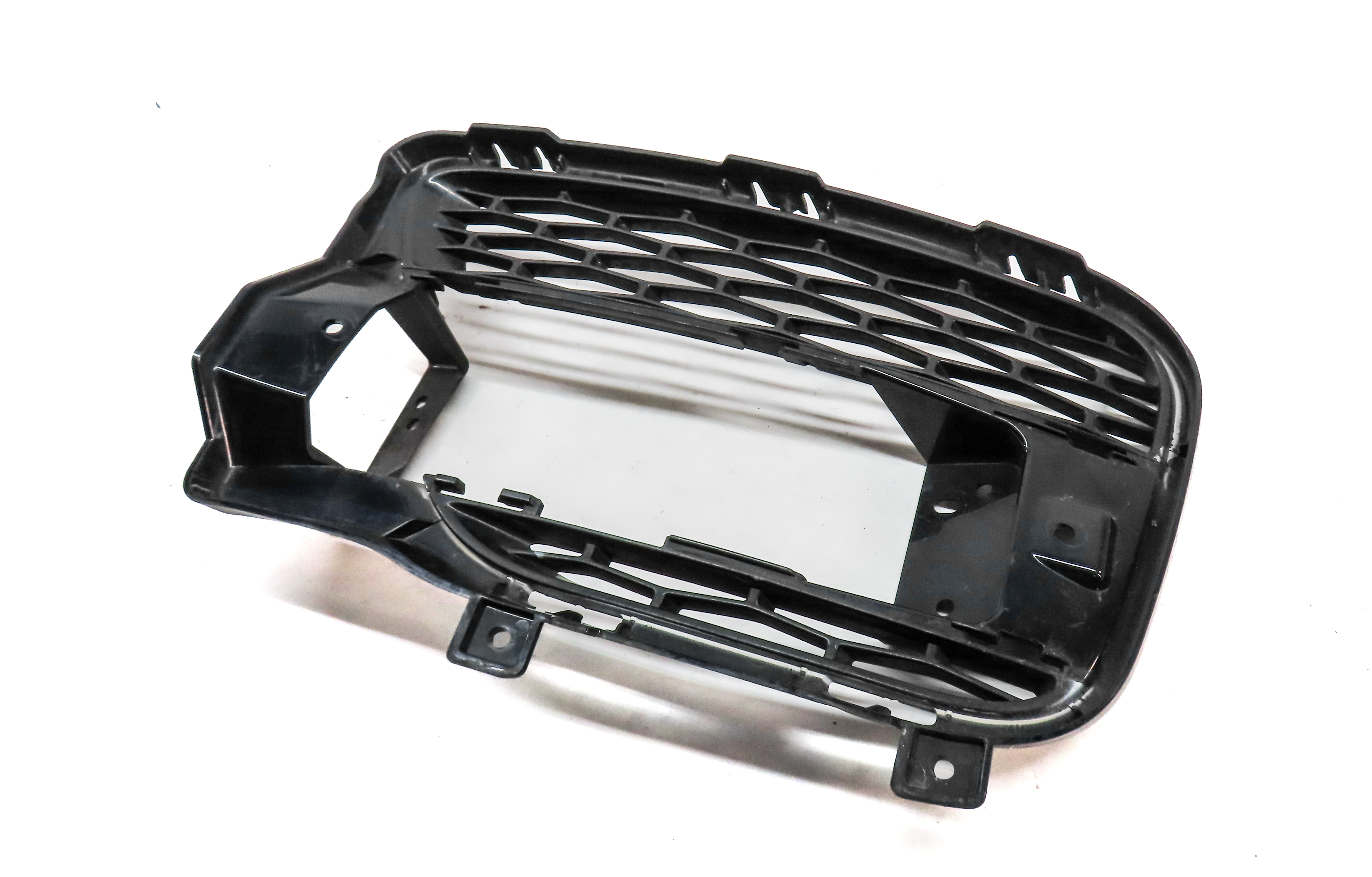 2014-2017 RANGE ROVER SPORT (L494) LEFT FRONT DRIVER FOGLIGHT GRILLE TRIM — exact item pictured